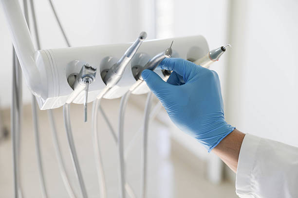 Professional Tooth Extraction technician working in Stallion Springs, CA